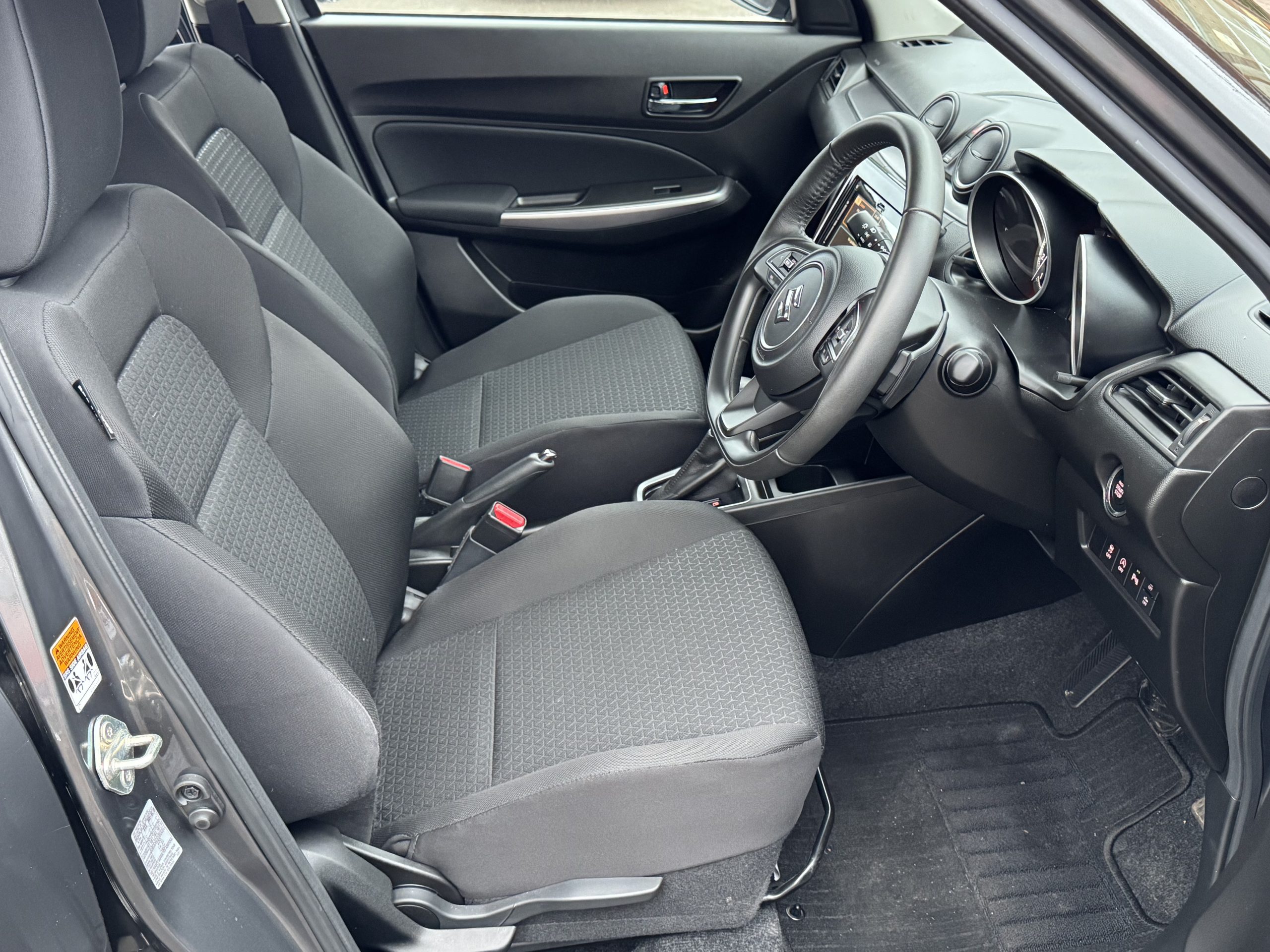 
								Private: Suzuki Swift 1.2 SZ5 Dualjet Hybrid CVT Automatic – RV73 MLN – 12 Month Warranty full									